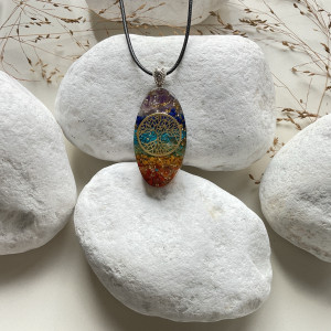 Pendentif ovale en Orgonite