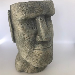 Tête Moai  île de Pâques...